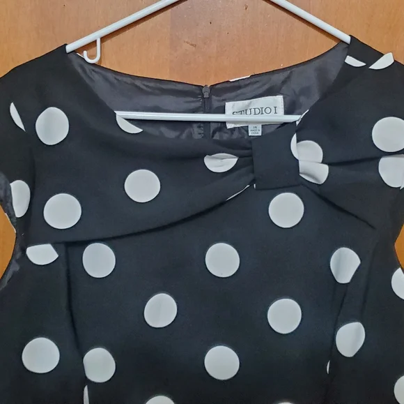 Studio I polka dot dress - Picture 2 of 4
